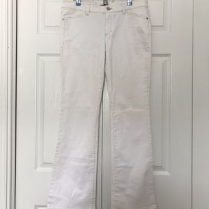 Tahari Medium Weight White Jeans size 10